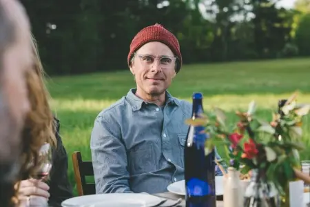 Can you really fall in love with someone online?
DATING.COM
Its Never Too Late To Find A Per