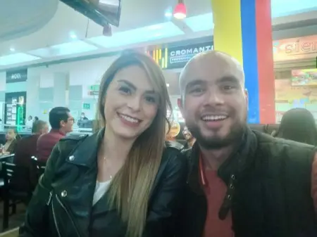 Finding love after 40 is not impossible! Here is a real story. They met on d