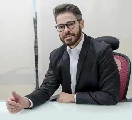 Feeling bored or lonely today? 
Youre only seconds away from chatting with h