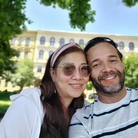 Finding love after 40 is not impossible!
DATING.COM
Create your own love