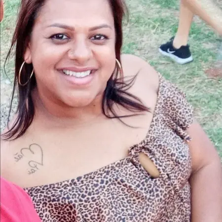 PLAY.GOOGLE.COM
Descarga la aplicacin gratuitamente.
Install Now
 