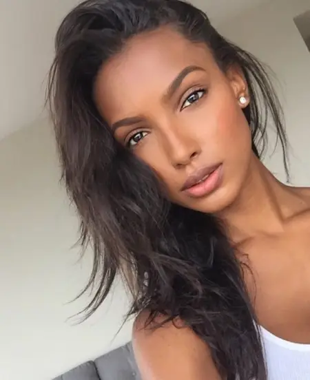 I am from Namibia new here for sex fun money