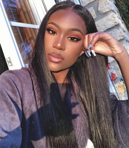 I am a perlor mother need some money