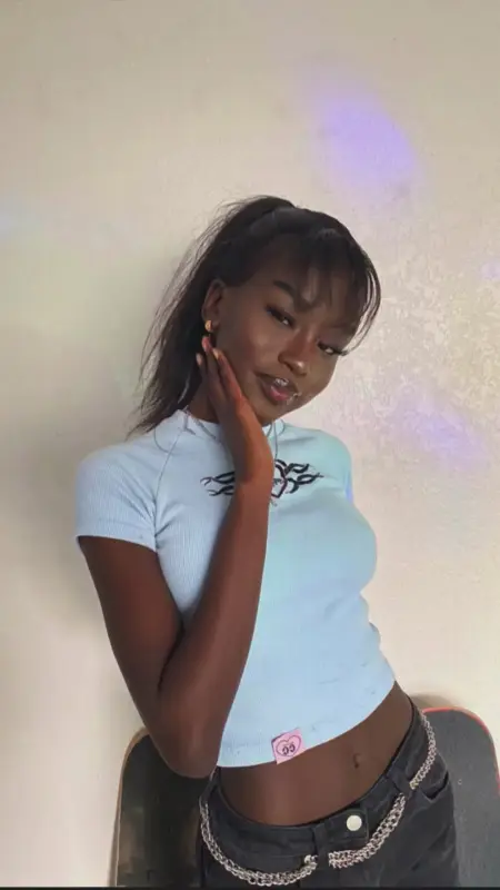 I lived in Belgium new in town I offer sex for money