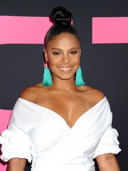 Escort Sex Is Linked To Happiness