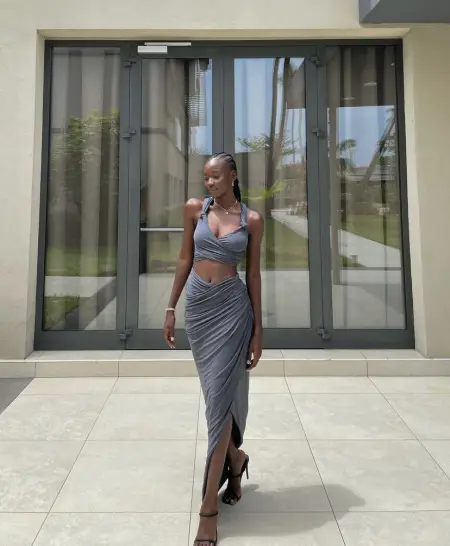 Is there anyone for a second relation? touch me I am selfish