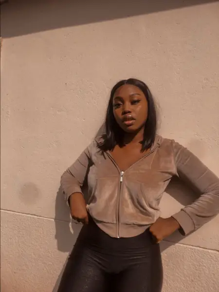 Digital cum out minimum 60 minutes fixed rate with Zoom