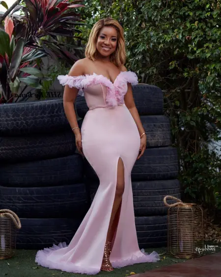 I set romance who has wallet