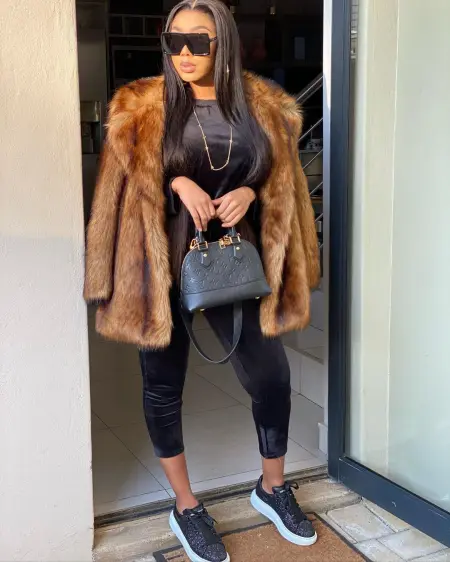 Is there anyone for extra affair? touch me I am not getting it