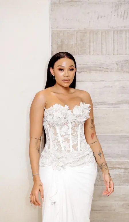 I set dating who has pet