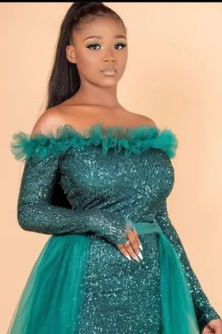 Available incall outcall your hotel or my apartment verify at viber