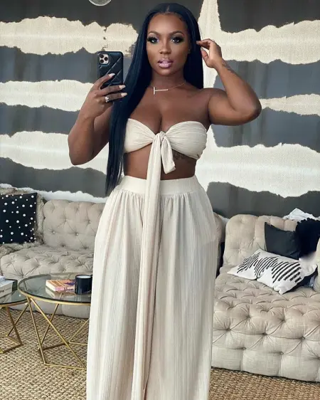 Hot young sexy girllooking for real fucking buddycome and fuck meoutcall cityincall home or hotel__247 