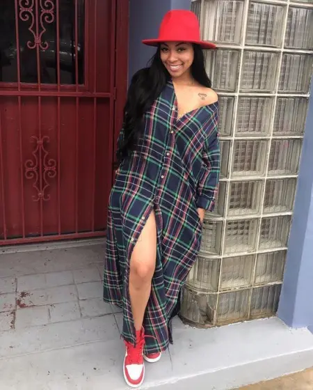 Im available for hook up only, incall and outcall services available and I charge 