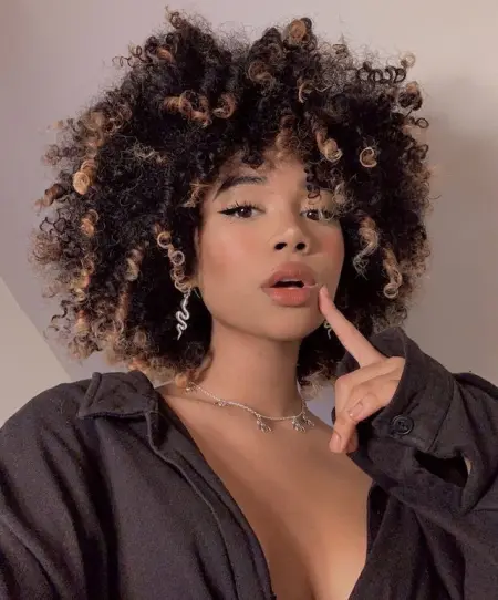 IM AVAILABLE ANY TIME IM GIVING ALL THE STYLES AND I WILL MAKE SURE YOU FELL GOOD