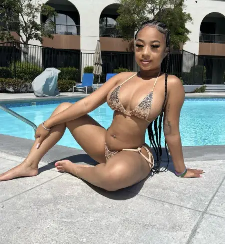 Available incall outcall your skyvilla or my apartment verify at snapchat