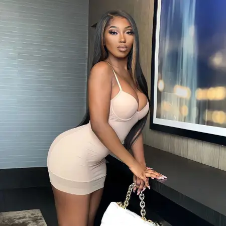 I am lonely girl interested in adult job