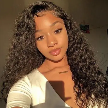 I am shop assistant wild female searching for gift