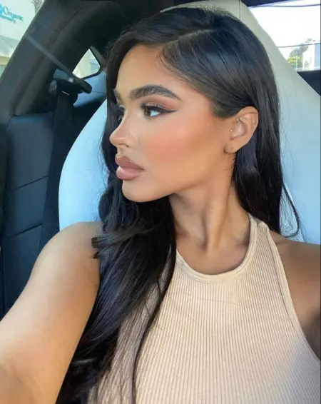 I am a salon woman need some money for sex