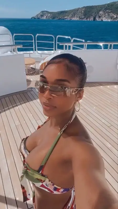 Digital fun minimum 55 minute no bergain with Skype