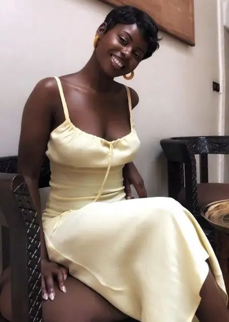 100 Home alone single lady looking sex. Anyone interested