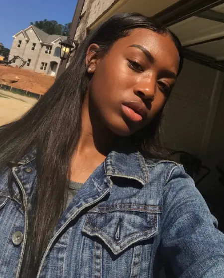 I am needy paid girl curious for some offers