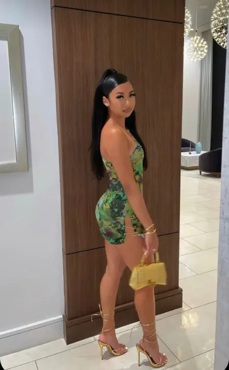 Available incall outcall your residence or my hotel verify at zoom