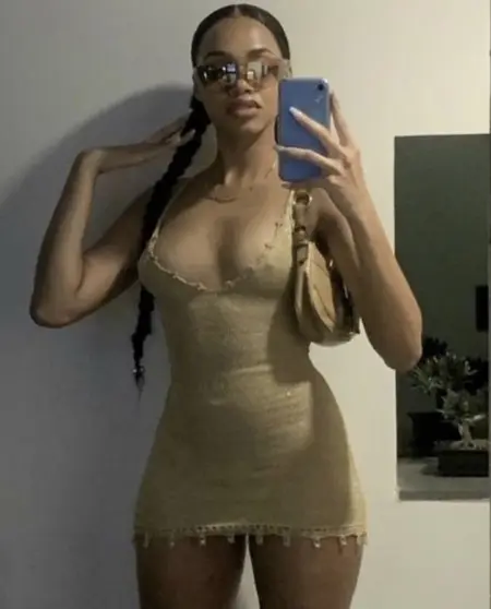 Video sex minimum 45 mins fixed rate with Telegram