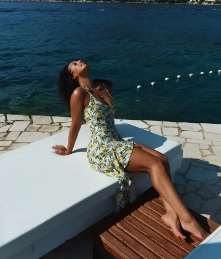 I am lovely paid gf looking for a room