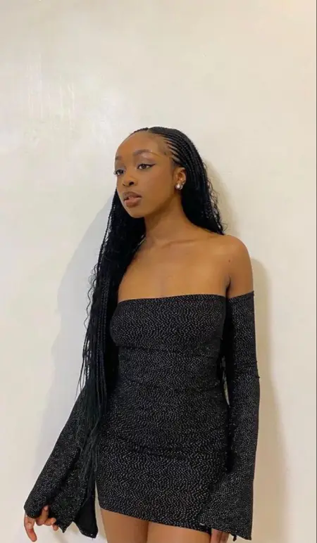 I am roaming single girl hunting for enjoy and food