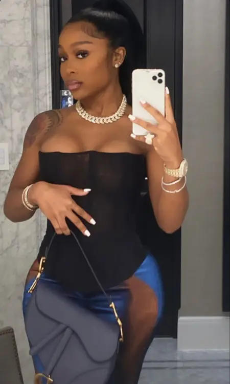 I am from Cameroon new here for sex fun money
