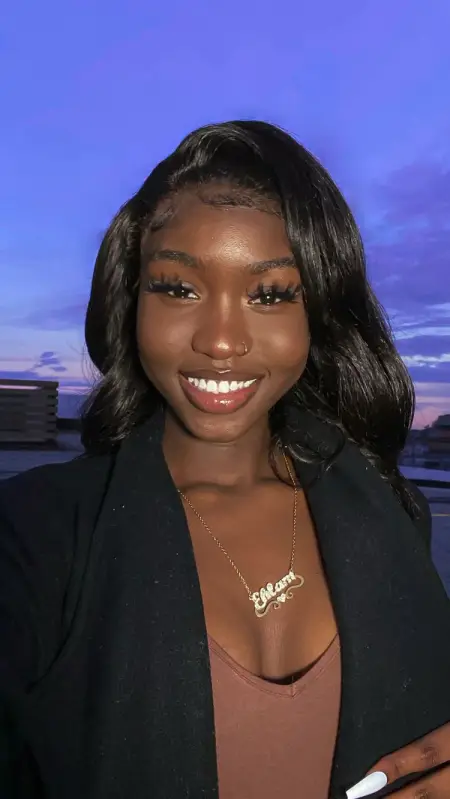 I lived in Romania new in town I offer sex for money