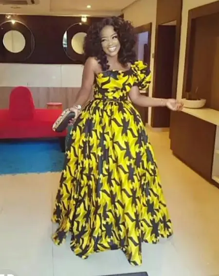 Hot  sweet amazing seductive lady down and ready to satisfy your sexual desire