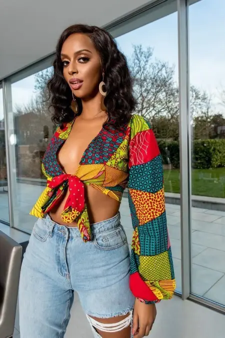 Available for hookup dm me and get a juicy pussy for your hard cock upfront payment is compulsory..