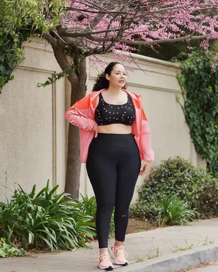 Available for Hookup, massage and all kind of fun 