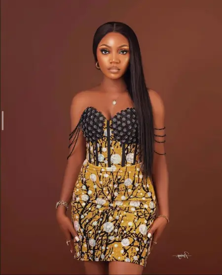 AM AVAILABLE FOR ALL KIND OF  SERVICES 