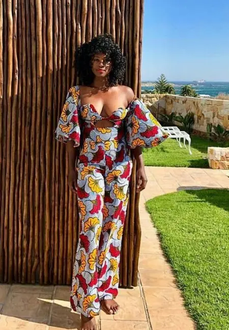 Available for hookup , service includes blow job ,anal sex, car sex ,sex with condom or without condom 