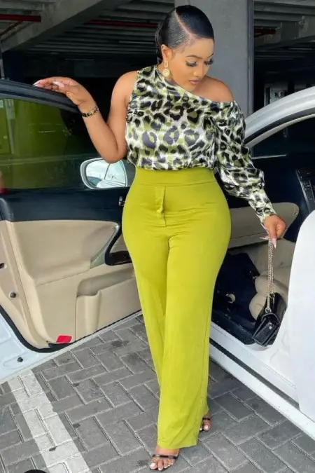 Are you ready to have fun with the new sexiest girl in town that will give you unlimited fun 