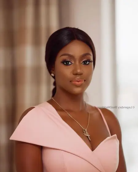 A single older woman looking for a long term relationship