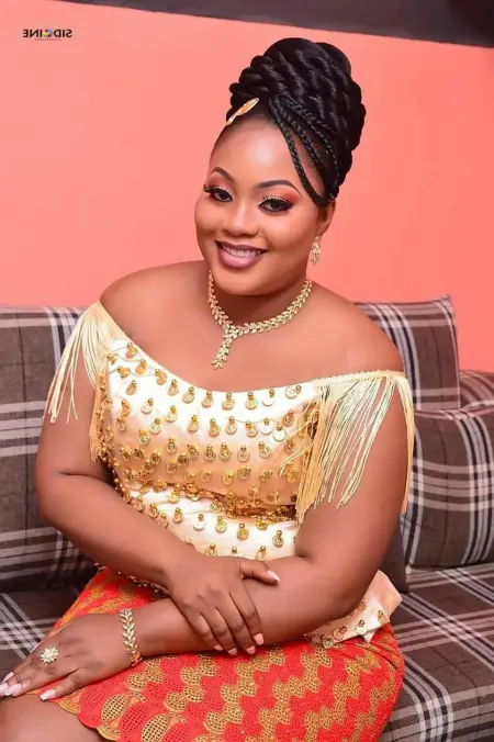 AM AVAILABLE TO MAKE YOUR WEEKEND UNFORGETTABLE HOT AND SLIPPERY