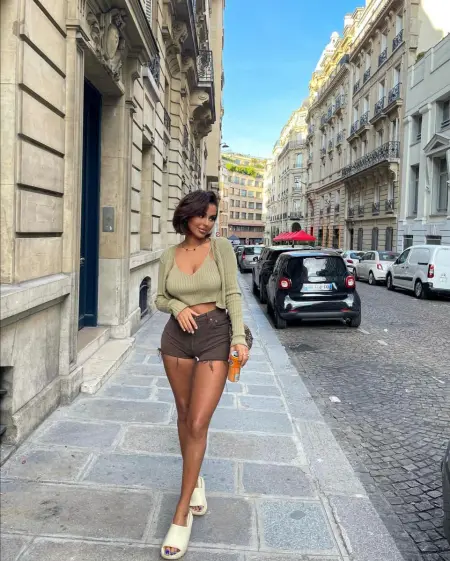 Available 247 thick big ass who is ready to satisfy all your sex urge clearing