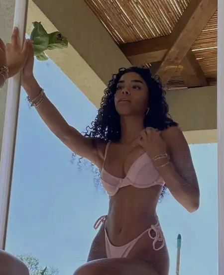 Are you stressed and need Some hot reliever? Im new in town and love squirting 