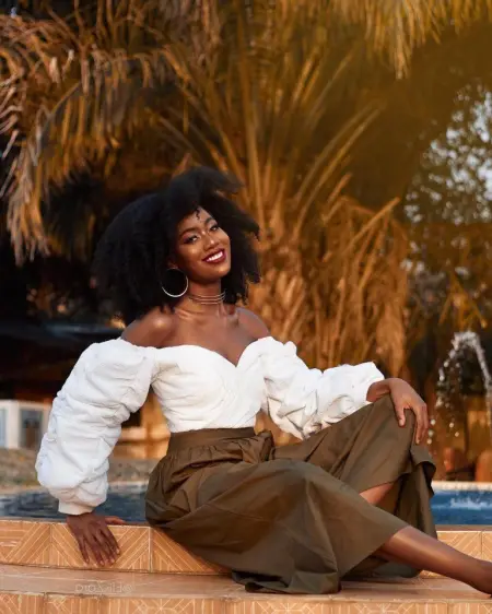 AVAILABLE FOR HOOKUPNO GAMES