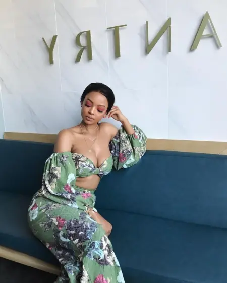 Available for fun everyday both day and night iMessage sarahboggan6gmail.com