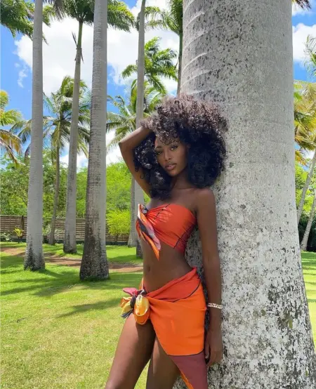 I ACCEPT CASH ONLY PAYMENT ON ARRIVAL pregnant pussy is the best pussy ..FACETIME SHOWS AV