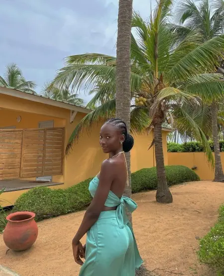 Are you stressed and need Some hot reliever? Contact the sexiest girl in townIn