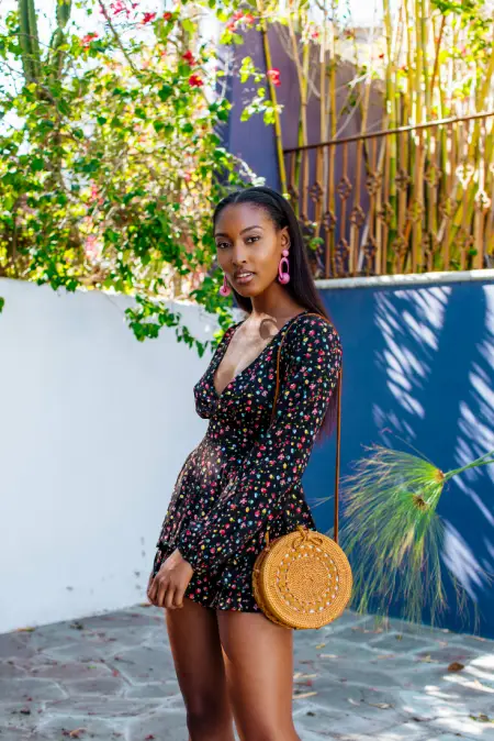 A Pretty No Law ! Gfe Friendly ! Car fun Anal Oral Doggy Bj Video