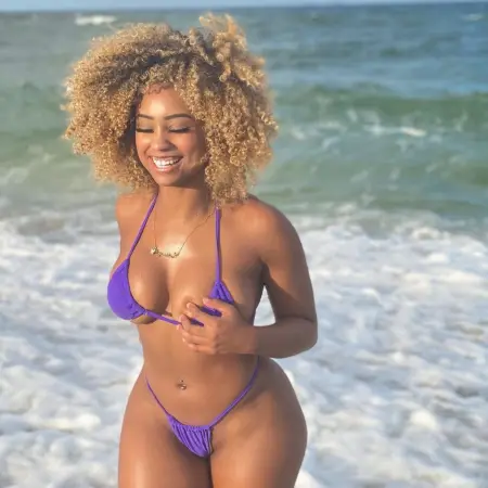 HOT SEXY GIRL READY FOR YOU NOW