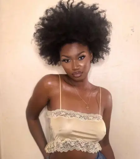 AM AVAILABLE FOR ALL KIND OF  SERVICES 