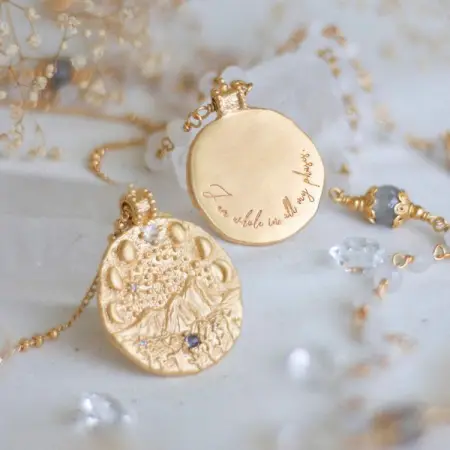 ANANDASOUL.COM
Blessed in Bali
Shop Now
 