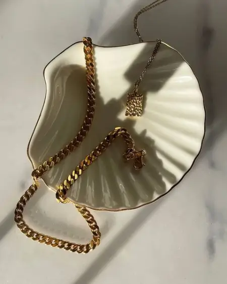 our Zara chain for our Zara lovers 

Gold jewellery will always be top tier a